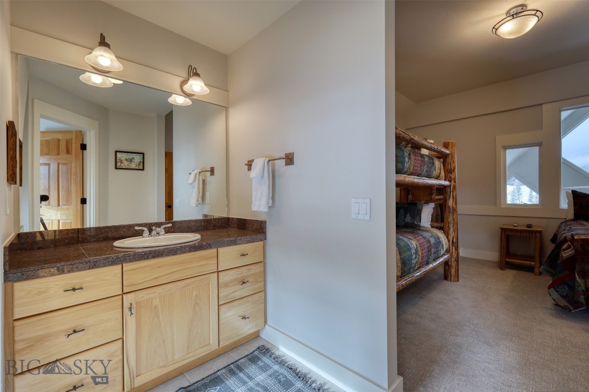 5 Lower Saddle Ridge Road N2