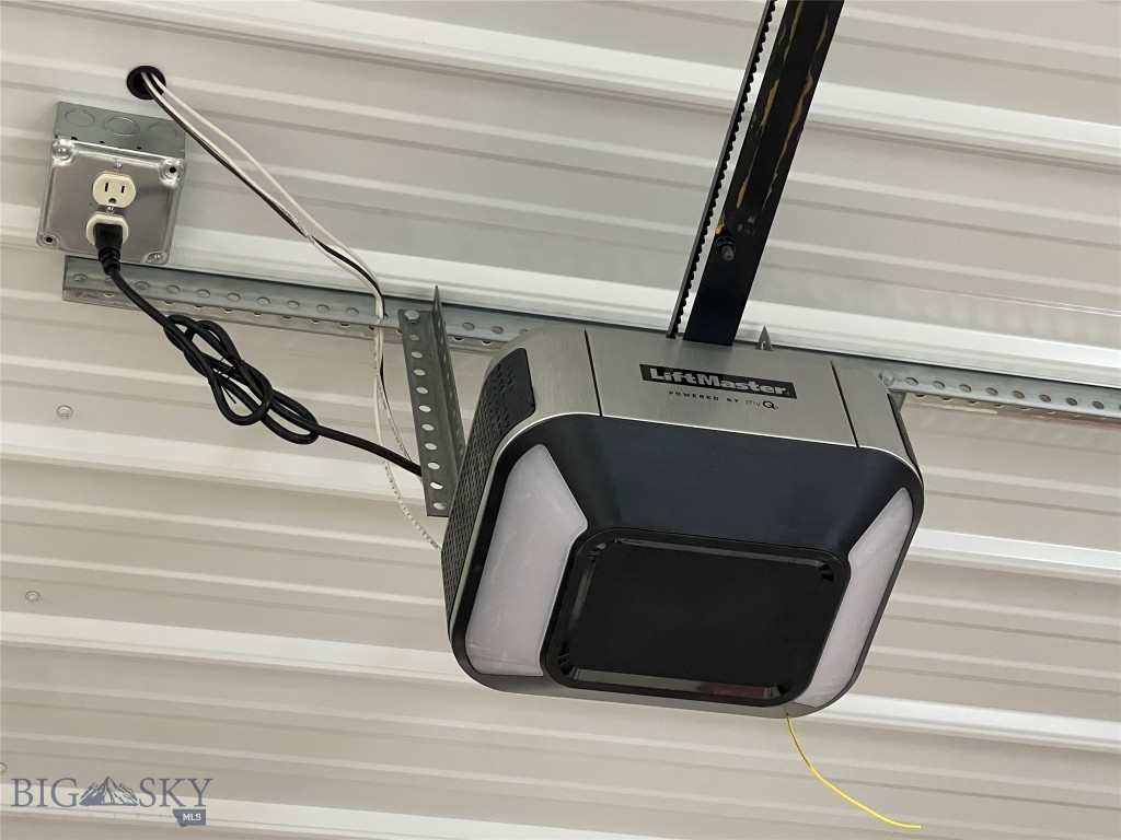 144-B Straight Iron Rd