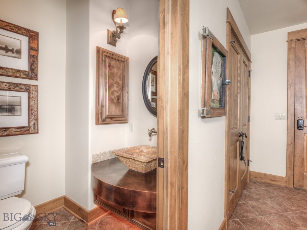 3 North Rim Drive D-6