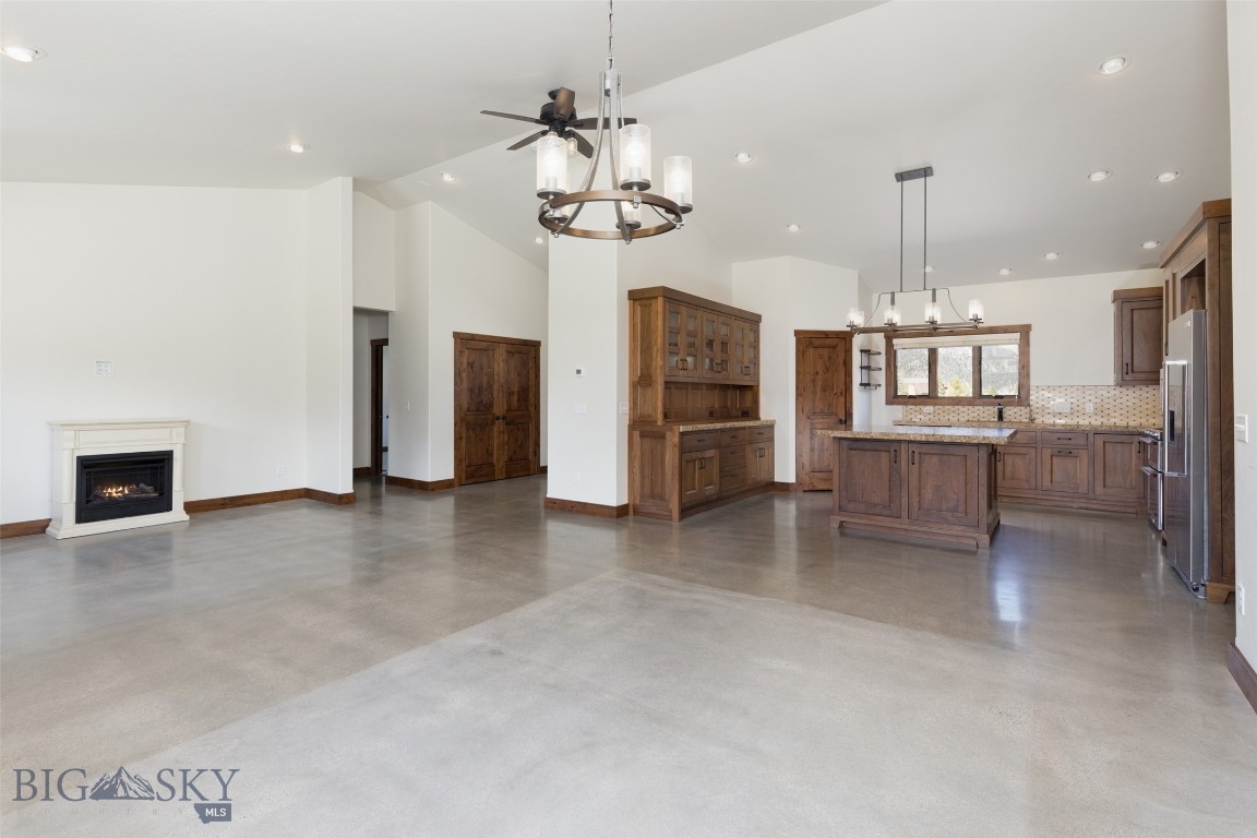 100 Anaconda Drive