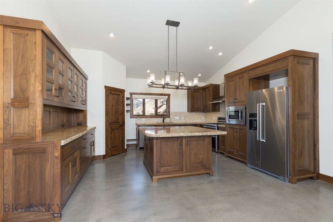 100 Anaconda Drive