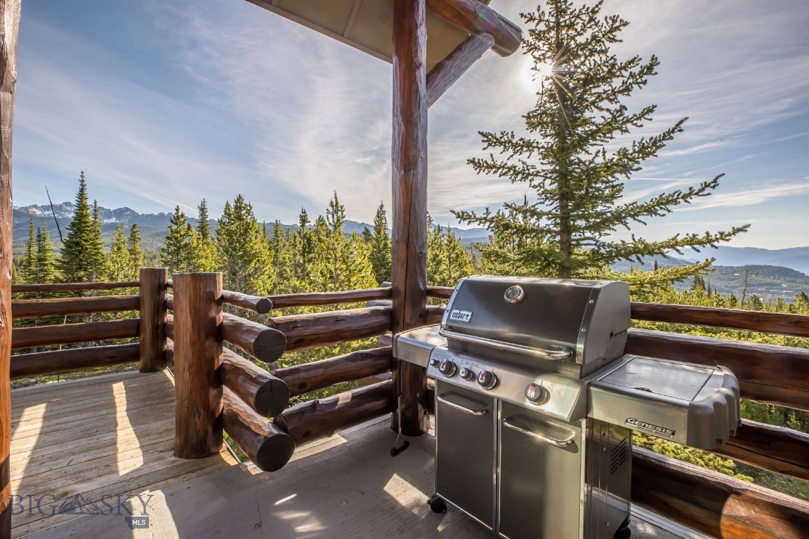 12 Lower Saddle Ridge Road R2