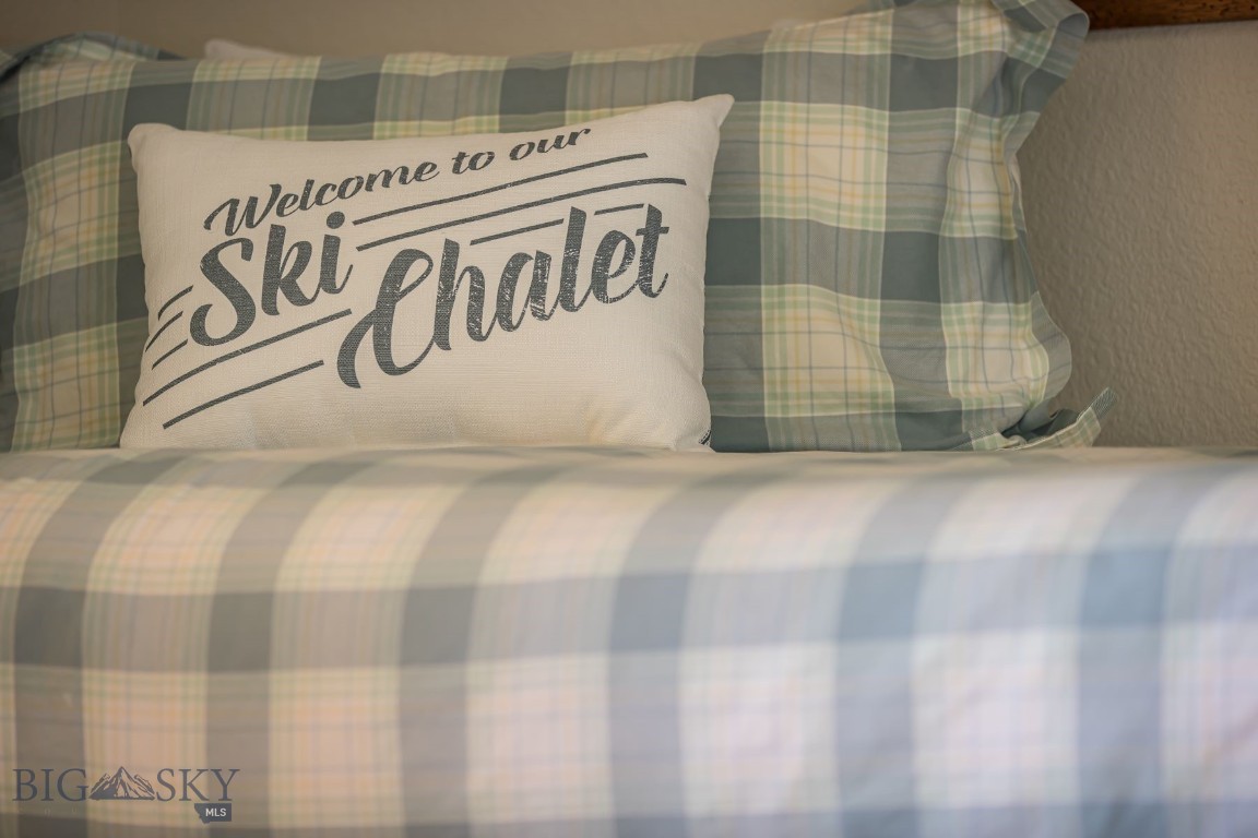 12 Lower Saddle Ridge Road R2