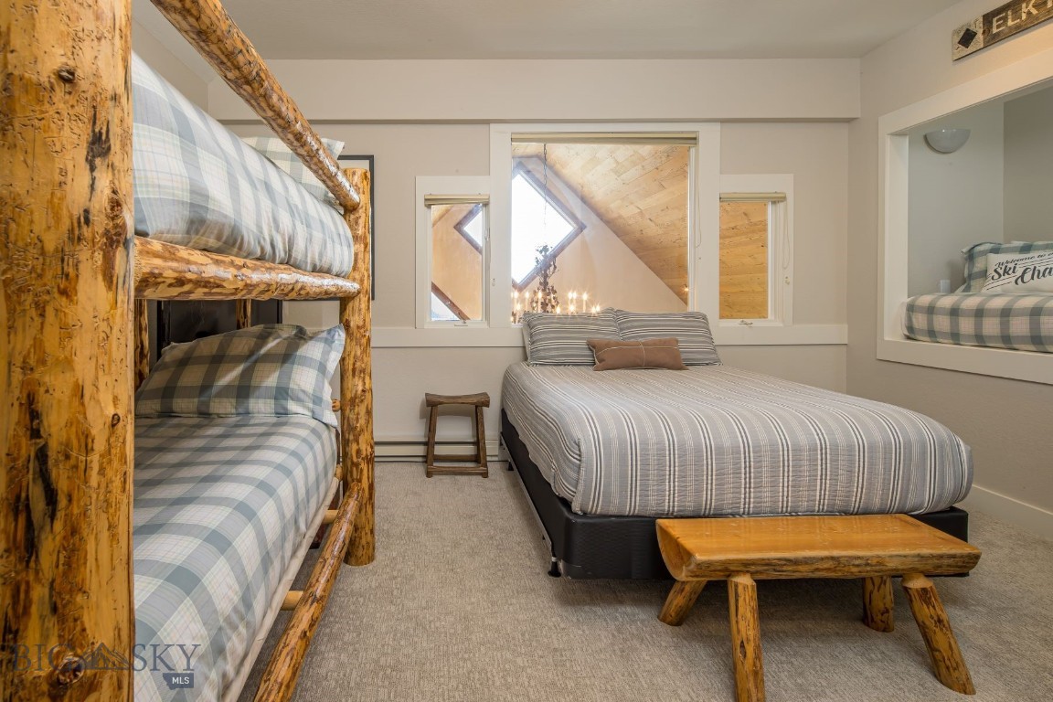 12 Lower Saddle Ridge Road R2