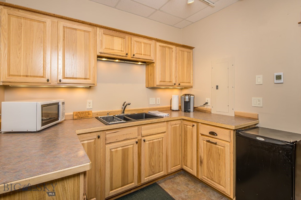 115 Aspen Leaf Drive 1E