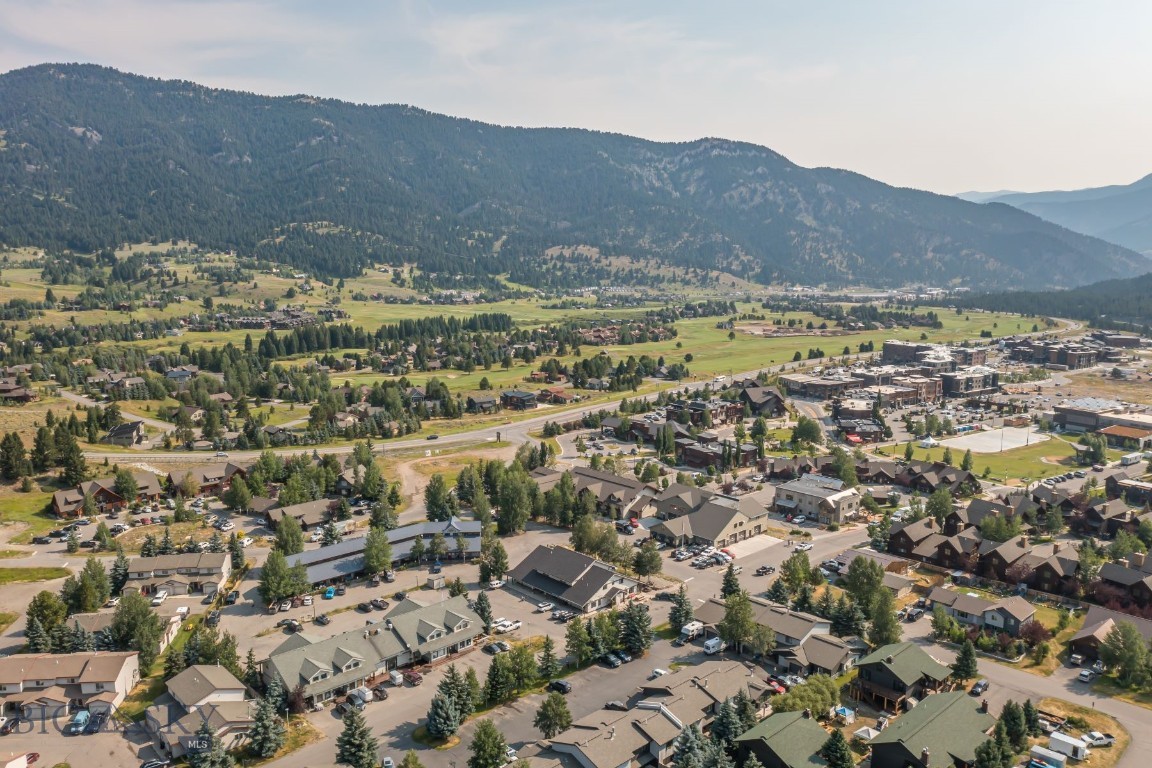 115 Aspen Leaf Drive 1E