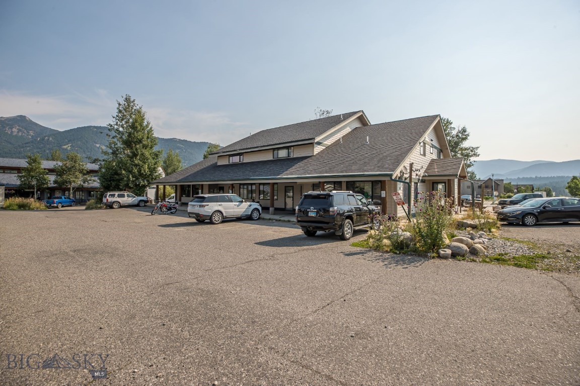 115 Aspen Leaf Drive 1E