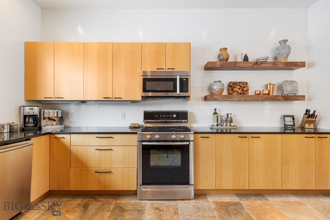 214 W Pine Cone Terrace