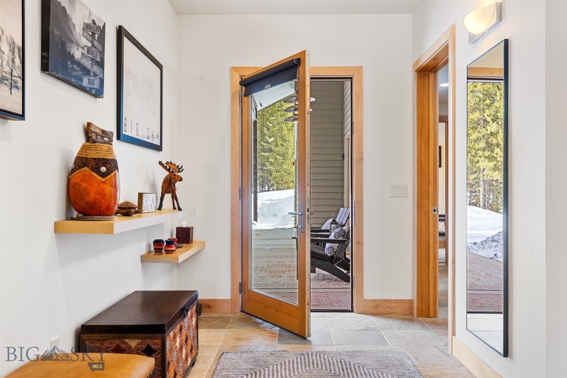 214 W Pine Cone Terrace