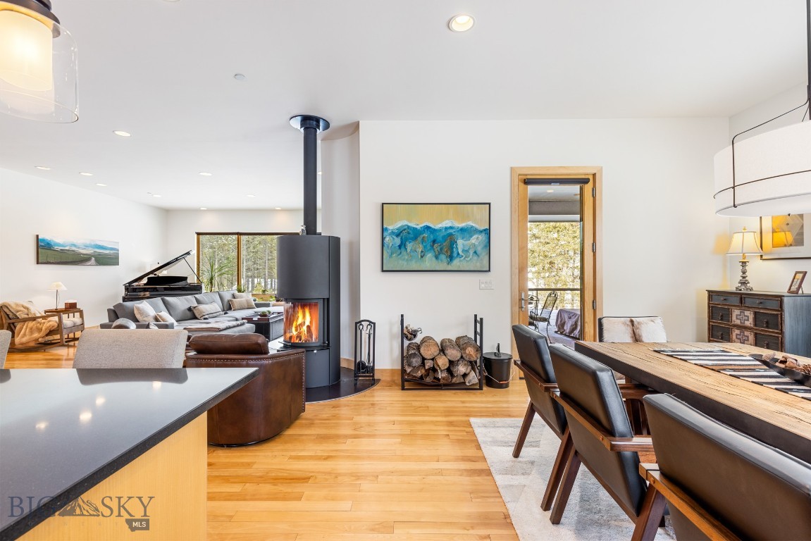 214 W Pine Cone Terrace