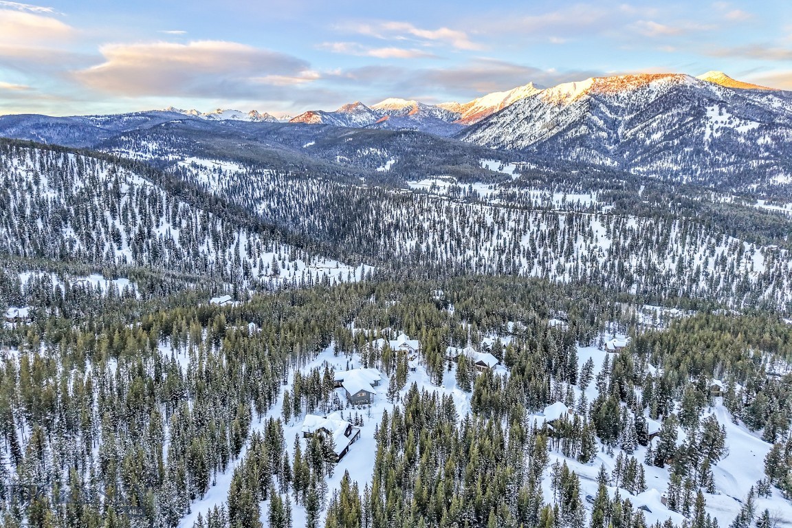 214 W Pine Cone Terrace