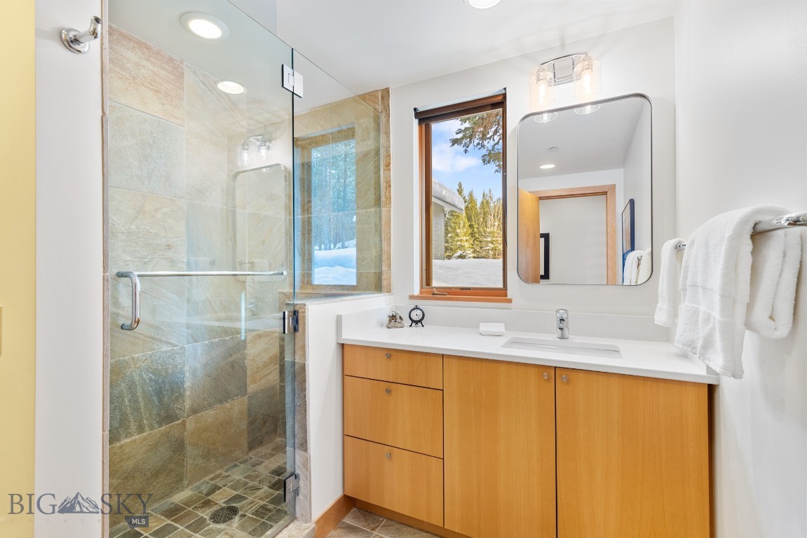 214 W Pine Cone Terrace