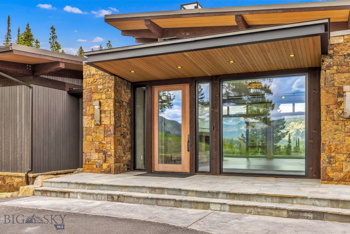 93 Goshawk Trail