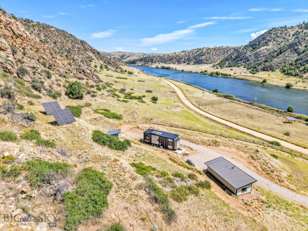 279 N Beartrap Canyon Road