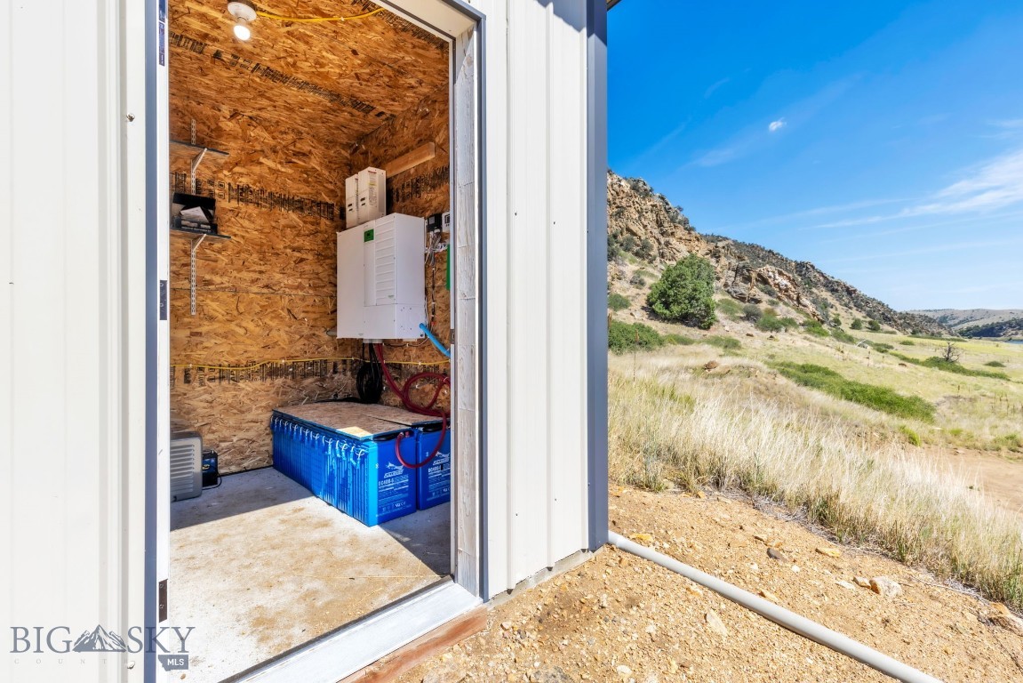 279 N Beartrap Canyon Road
