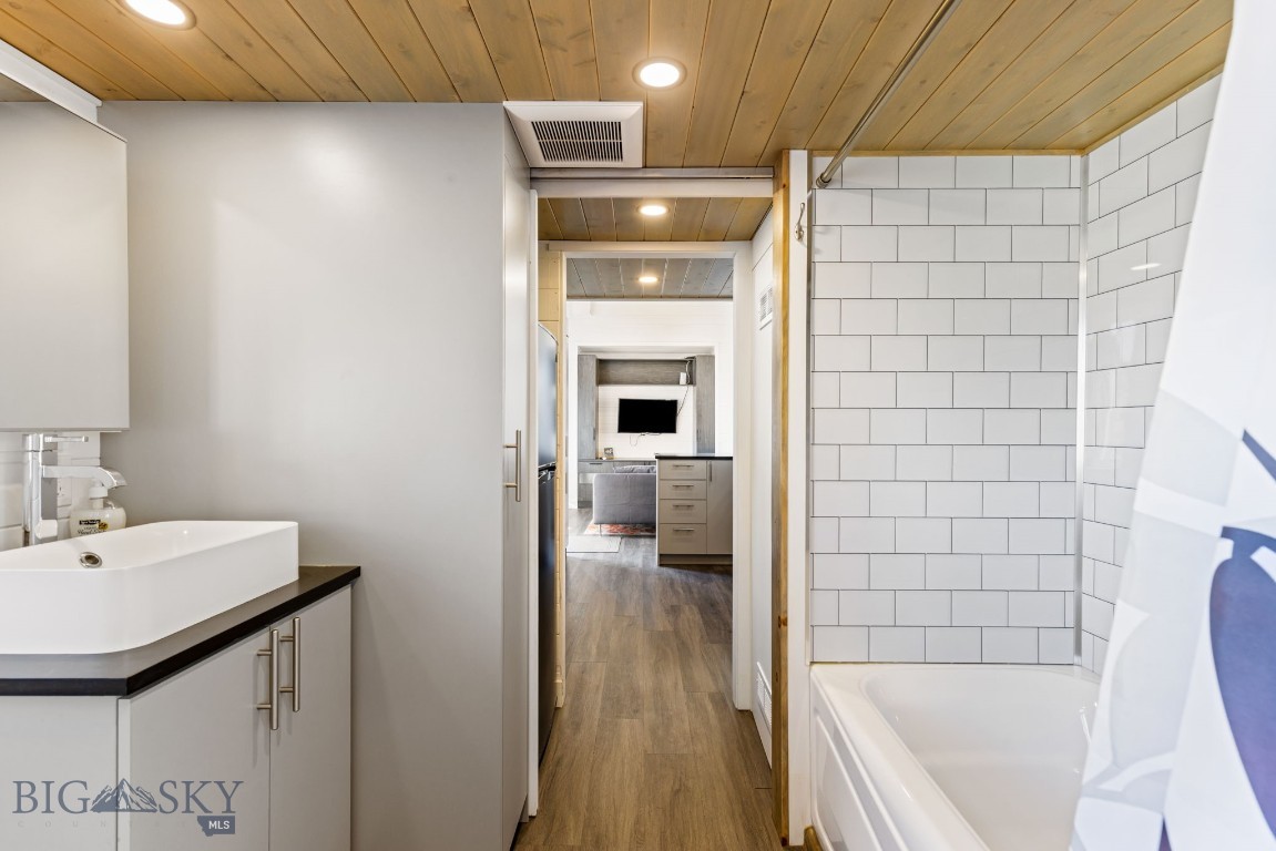 279 N Beartrap Canyon Road