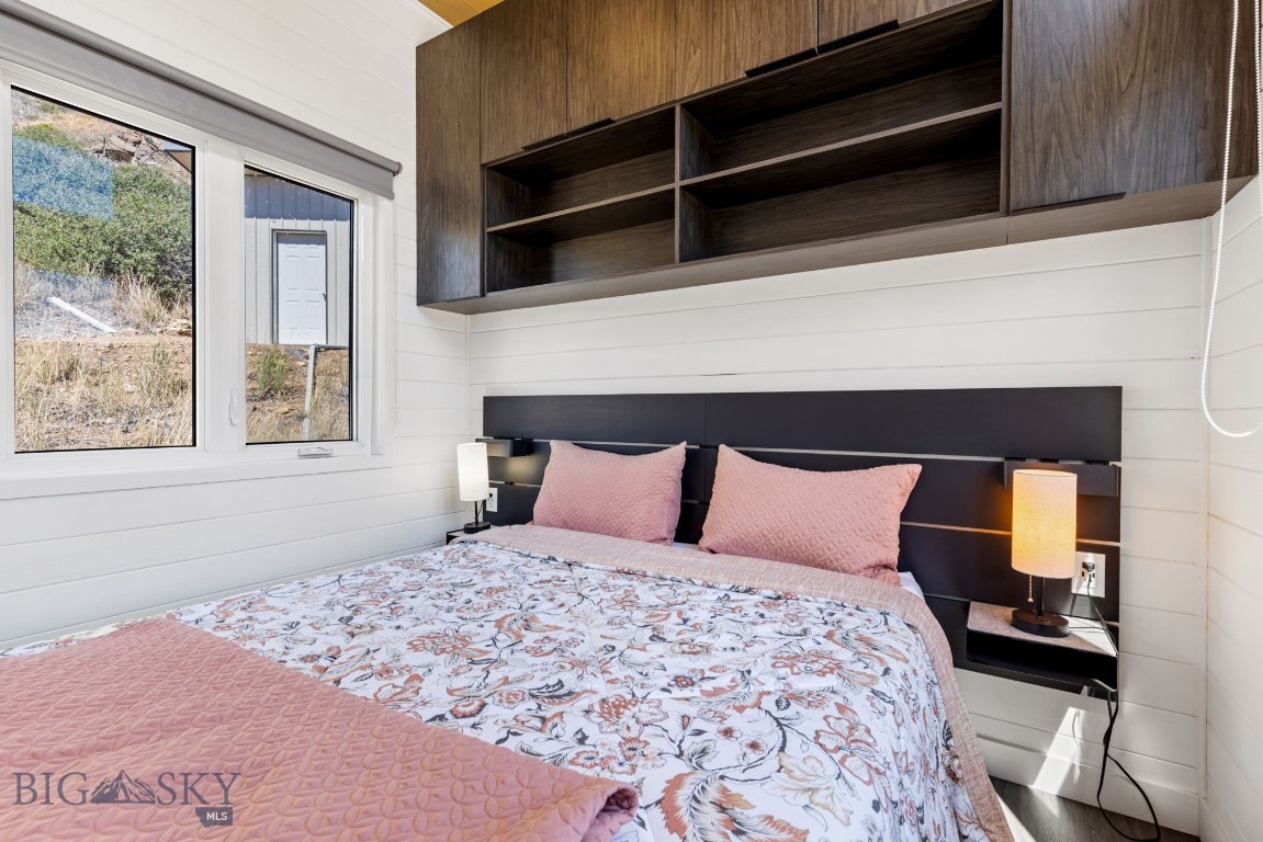 279 N Beartrap Canyon Road