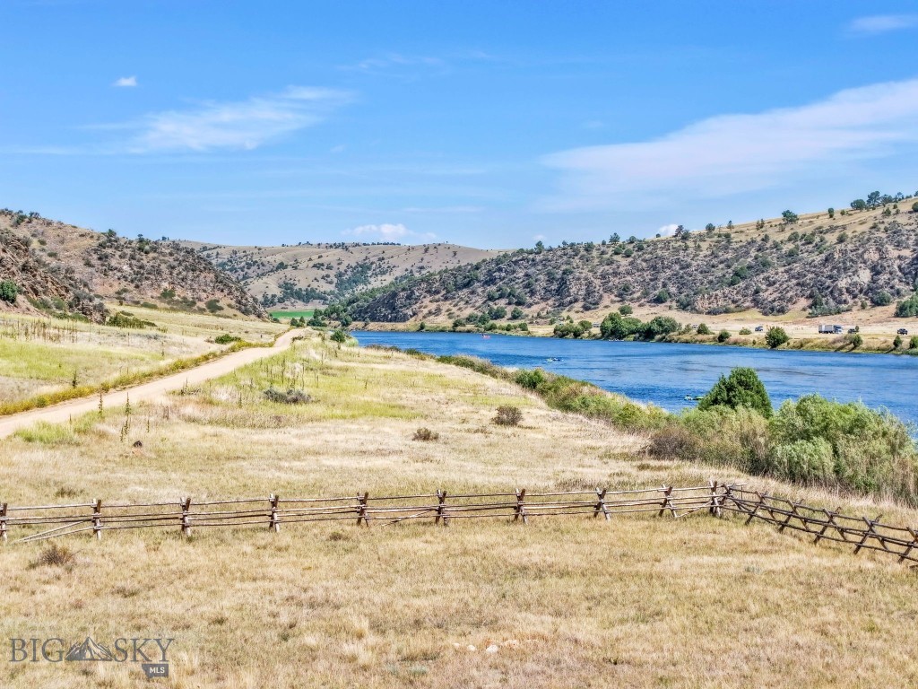 279 N Beartrap Canyon Road