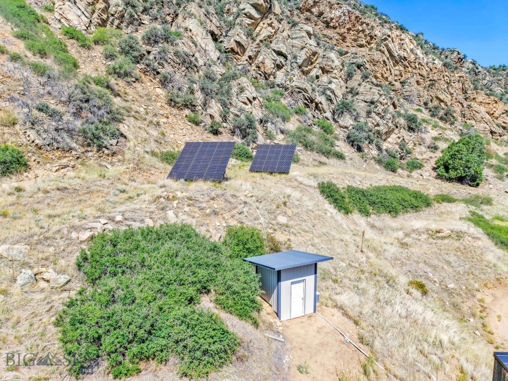 279 N Beartrap Canyon Road