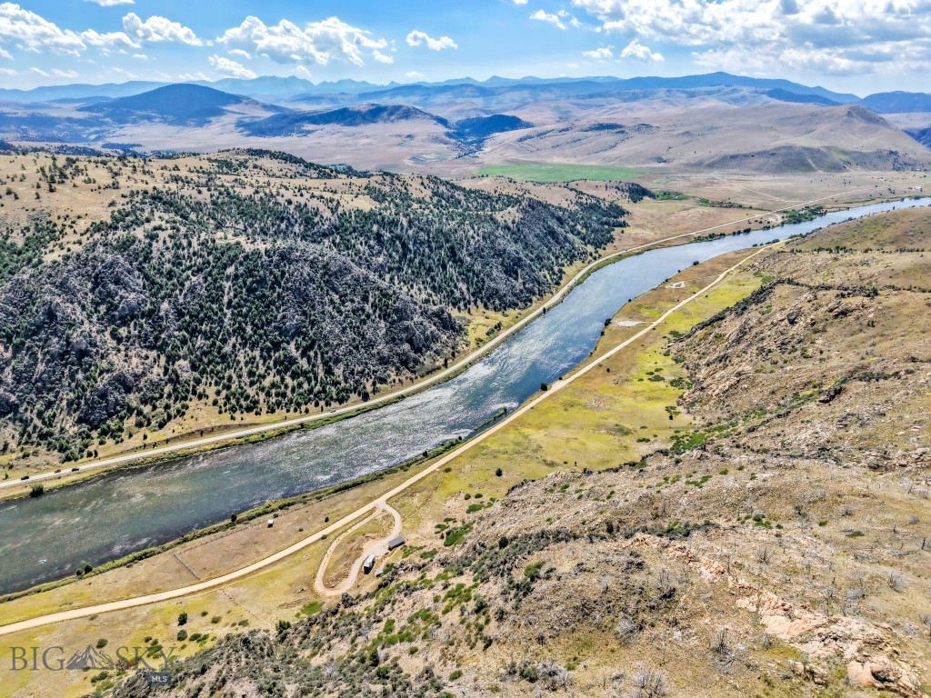 279 N Beartrap Canyon Road