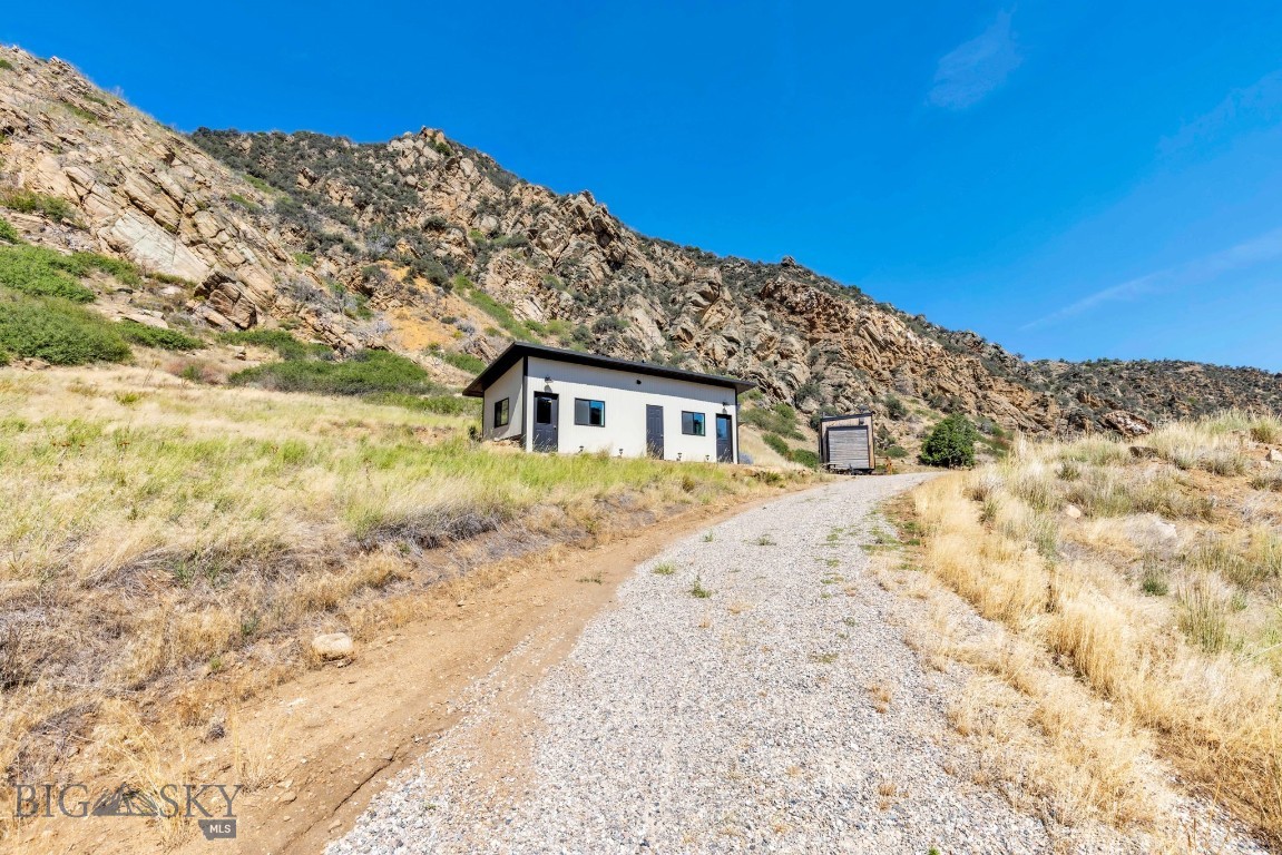 279 N Beartrap Canyon Road