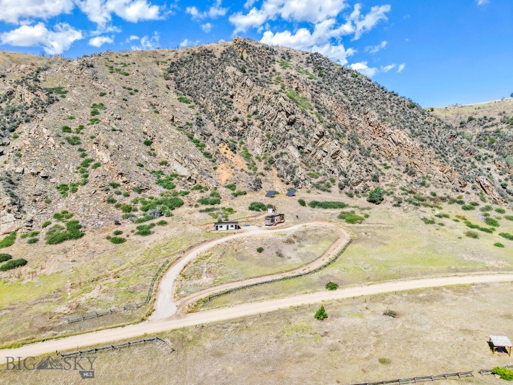 279 N Beartrap Canyon Road