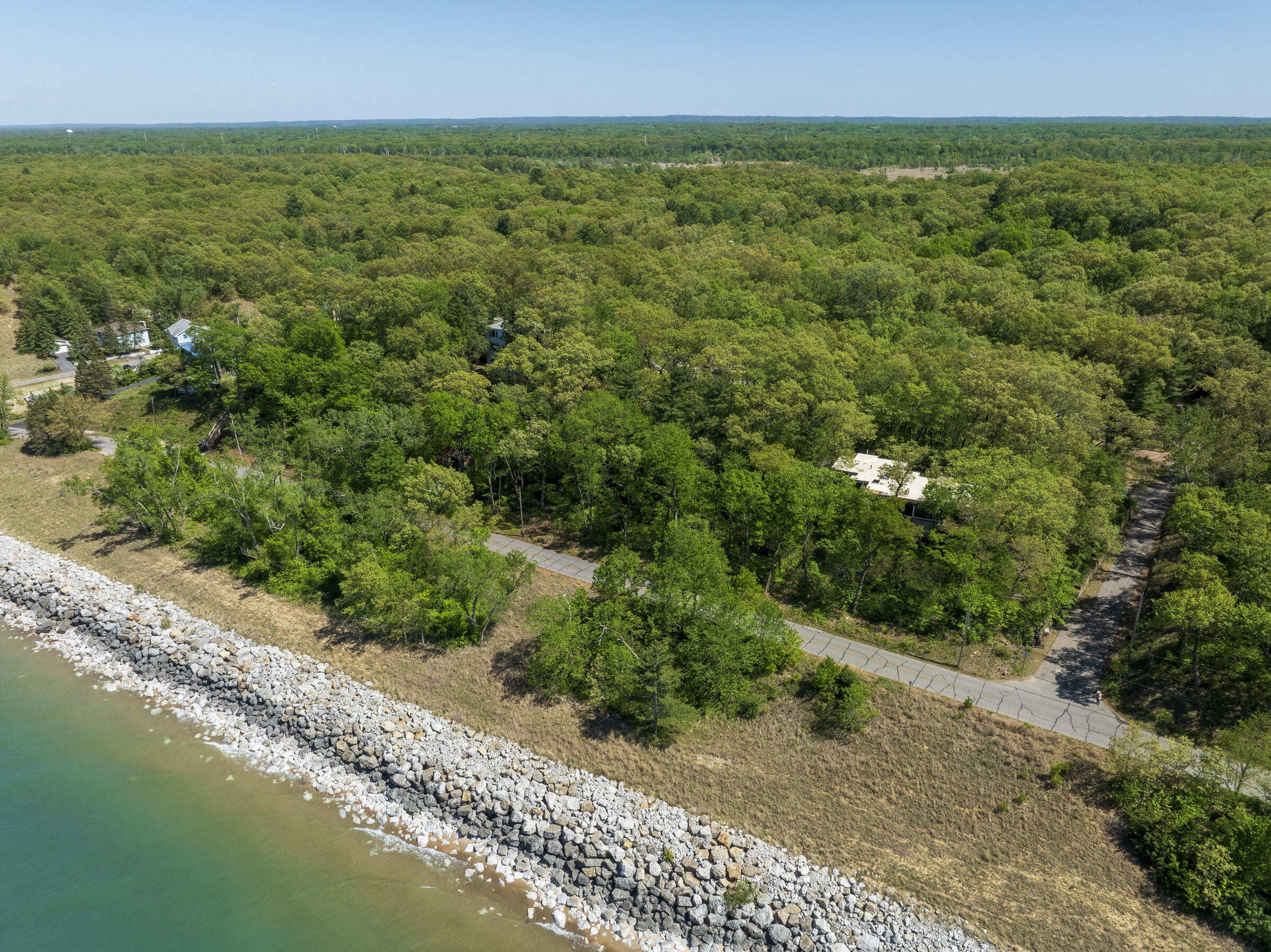 611 E Lake Front Drive