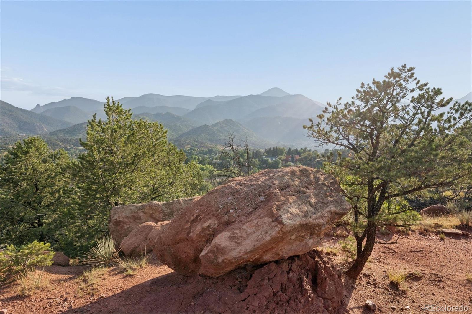 127 Via Vallecito