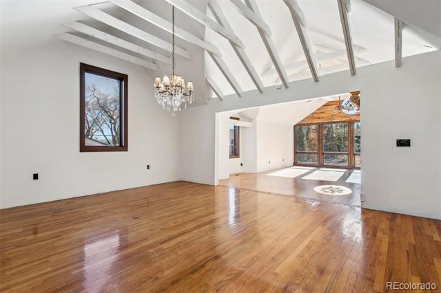 825 Oxford Lane