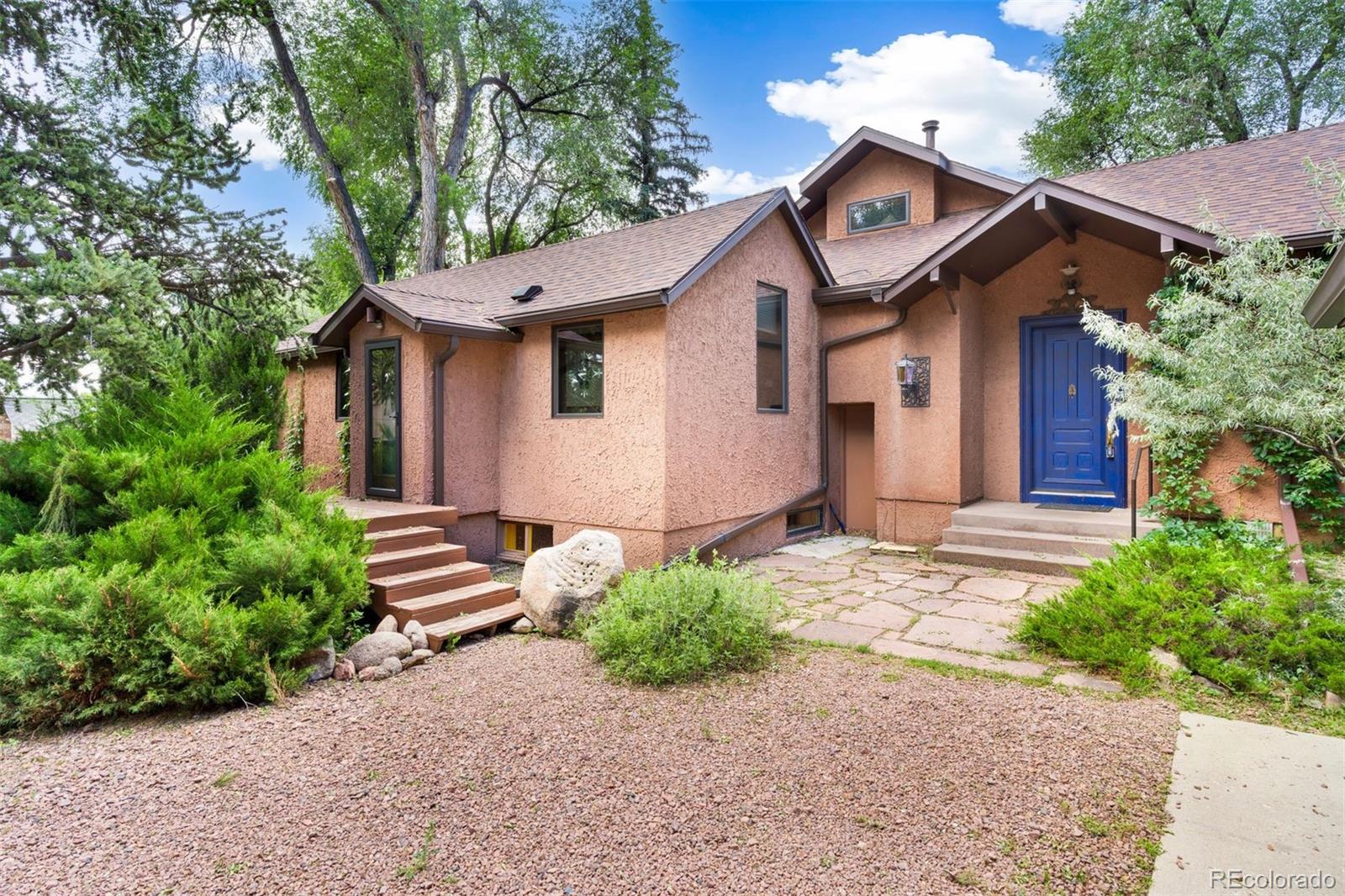 825 Oxford Lane