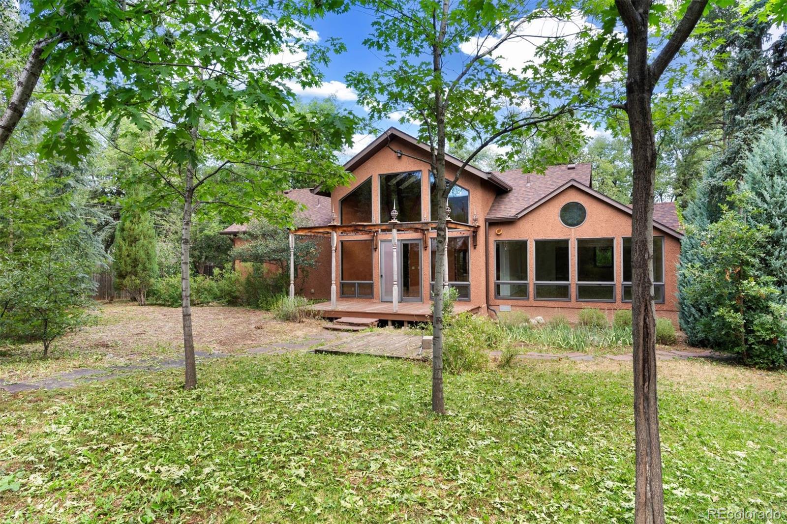 825 Oxford Lane