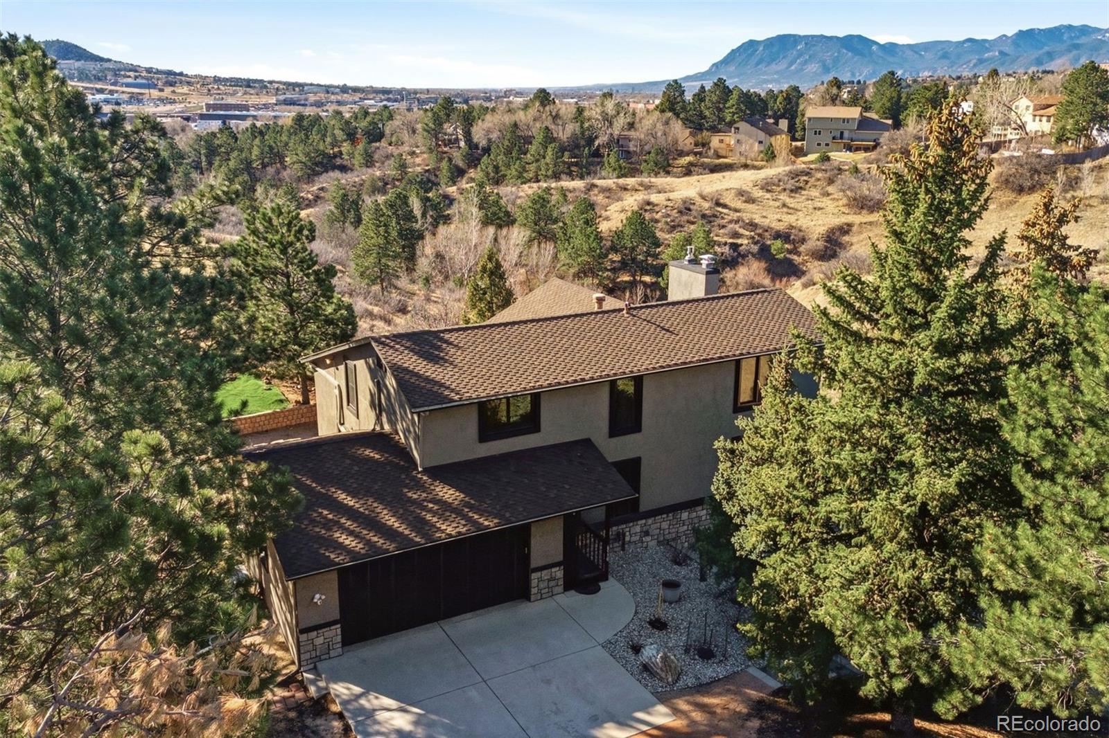 6530 Arequa Ridge Lane