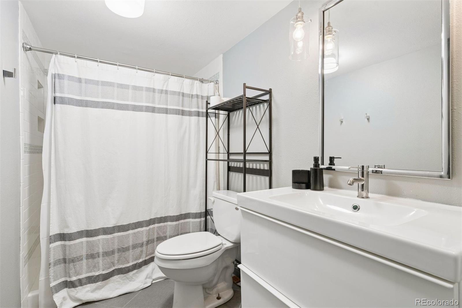 28 Woodbridge Drive