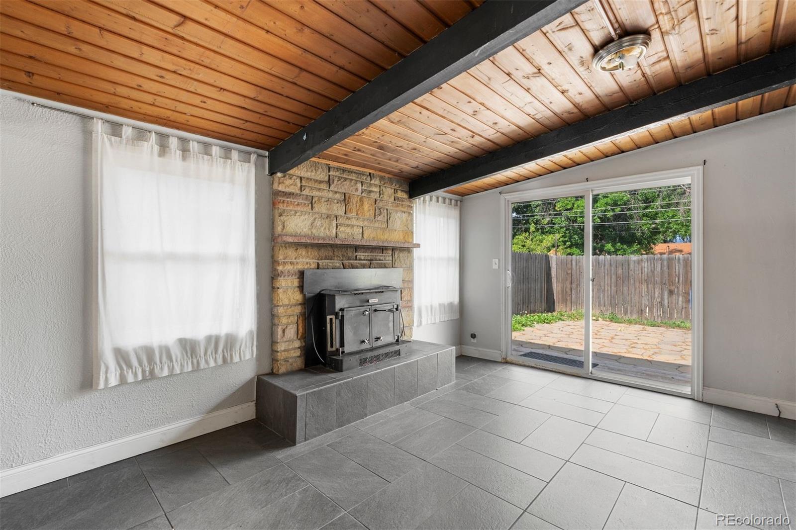 3206 Gladiola Drive