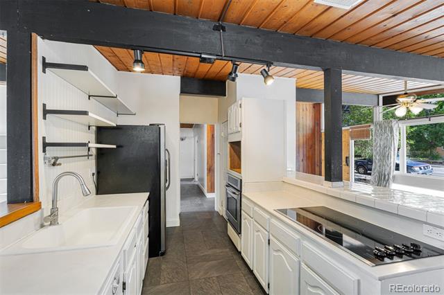3206 Gladiola Drive