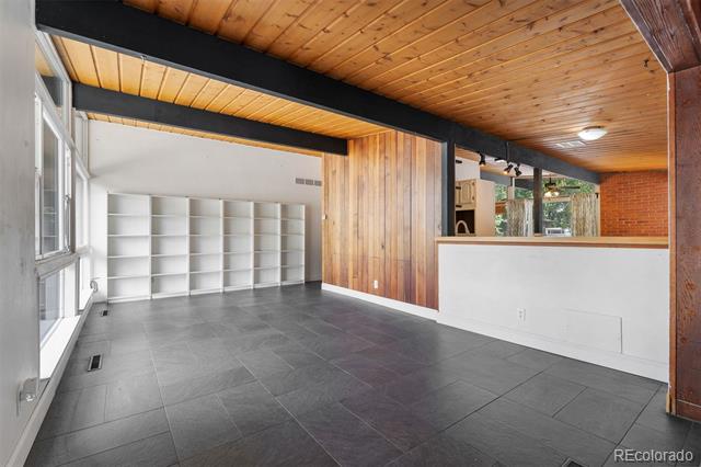 3206 Gladiola Drive