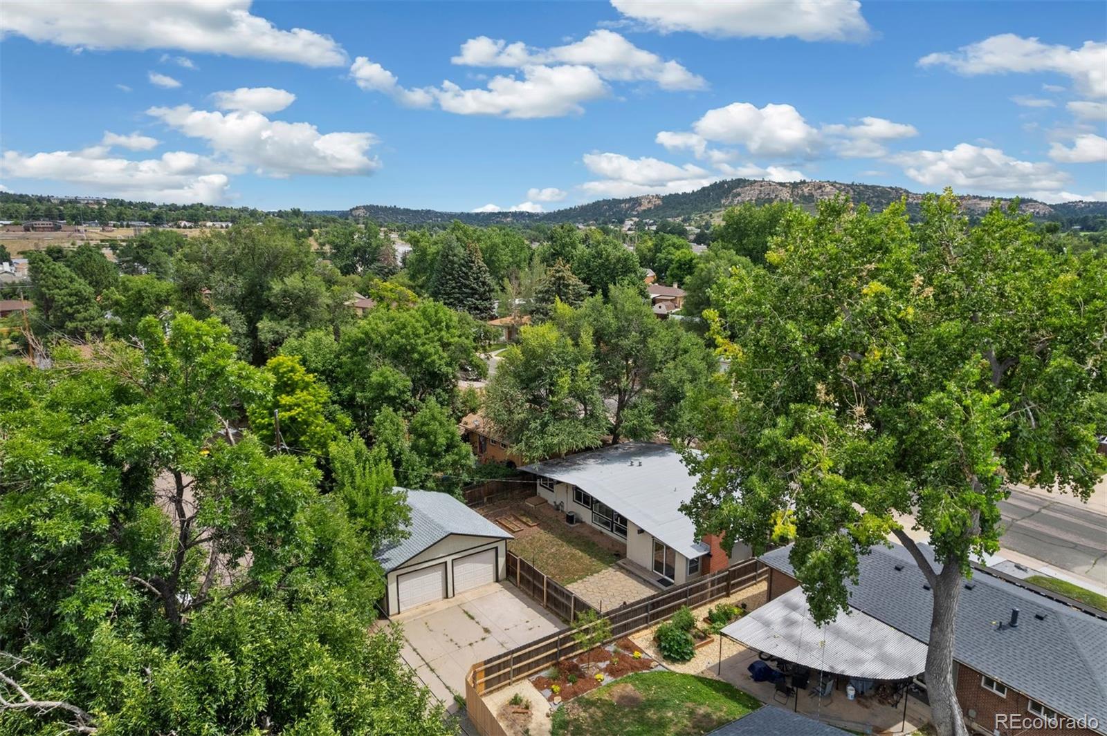 3206 Gladiola Drive