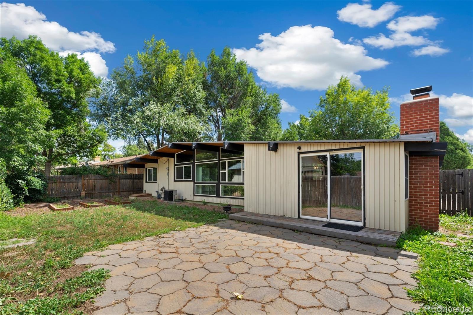 3206 Gladiola Drive