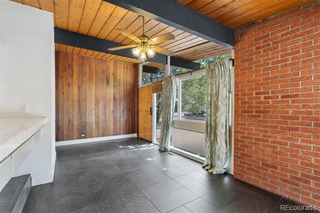 3206 Gladiola Drive