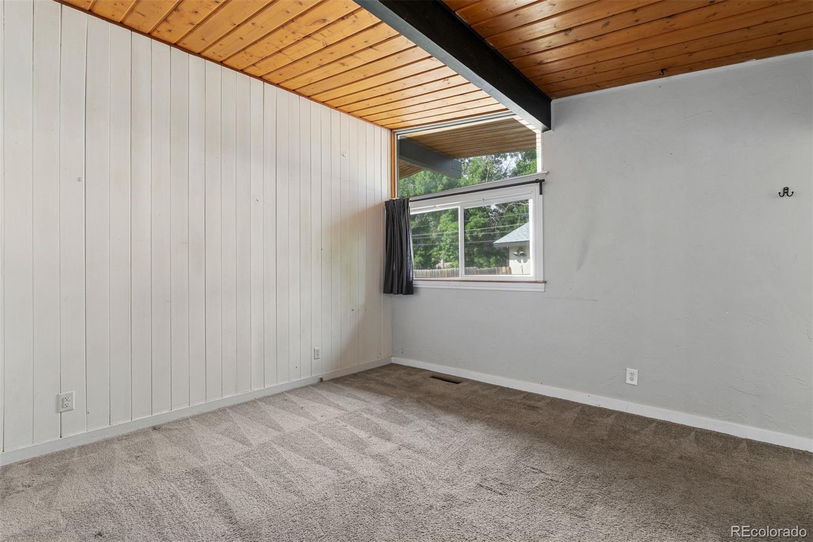 3206 Gladiola Drive