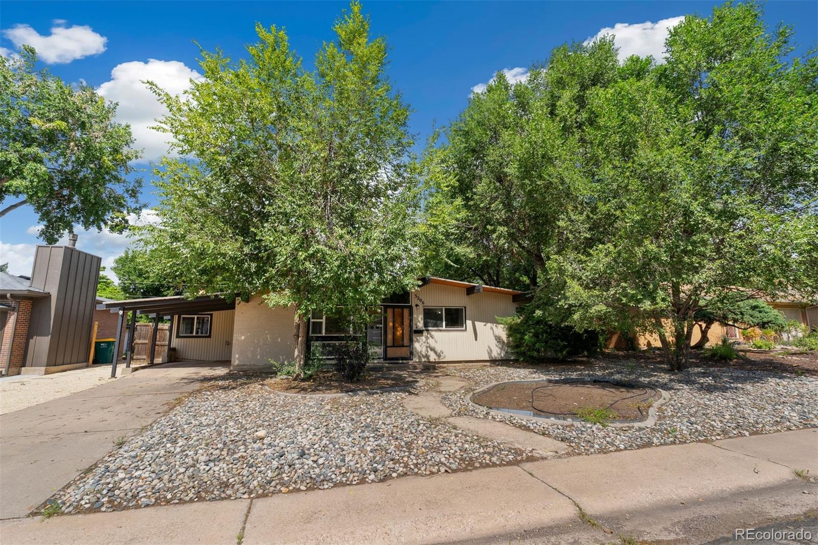 3206 Gladiola Drive