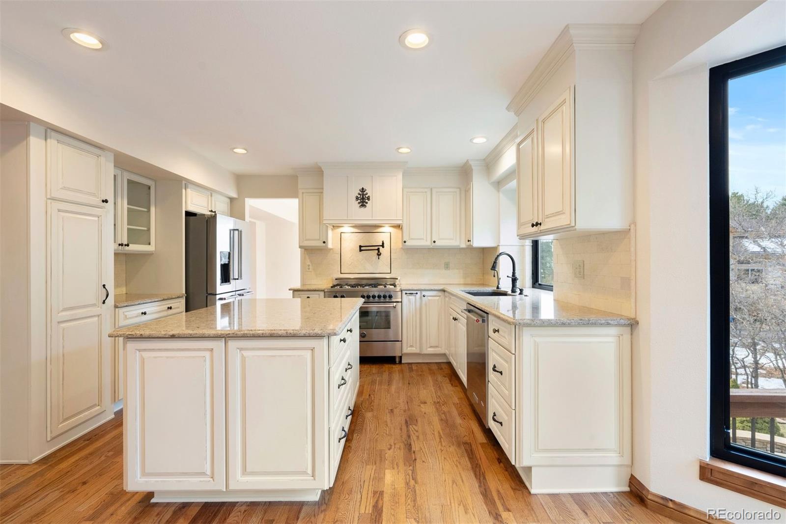 5480 Broadmoor Bluffs Drive