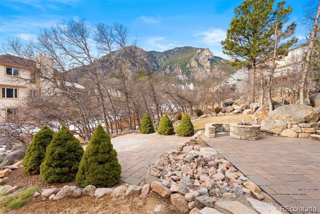 5480 Broadmoor Bluffs Drive