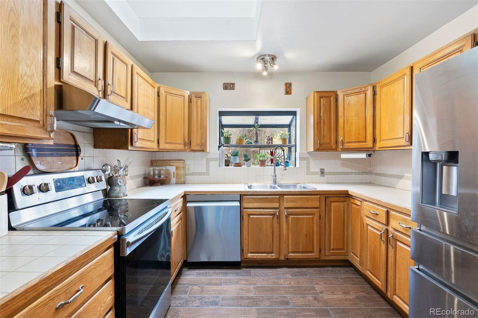 1515 W Cheyenne Road