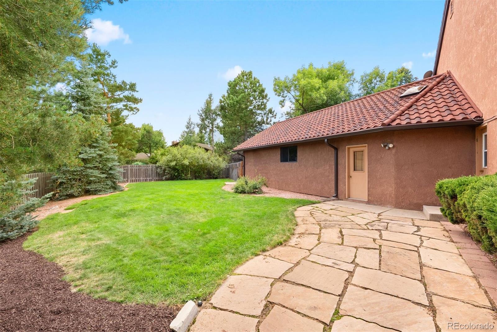 19 Sequoyah Road