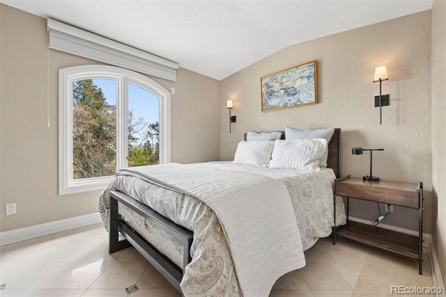 41 Alta Vista Road