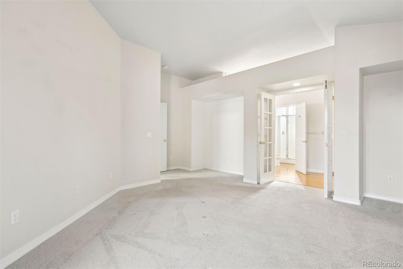 643 La Bourgade Point