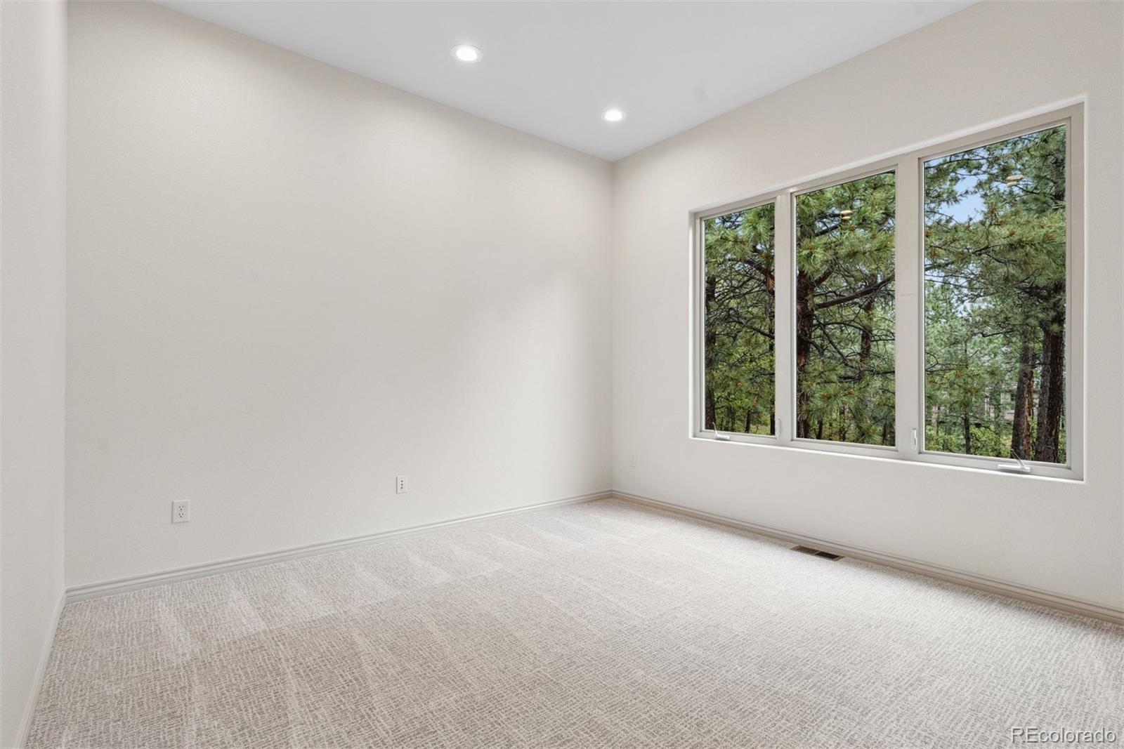 715 Silver Oak Grove