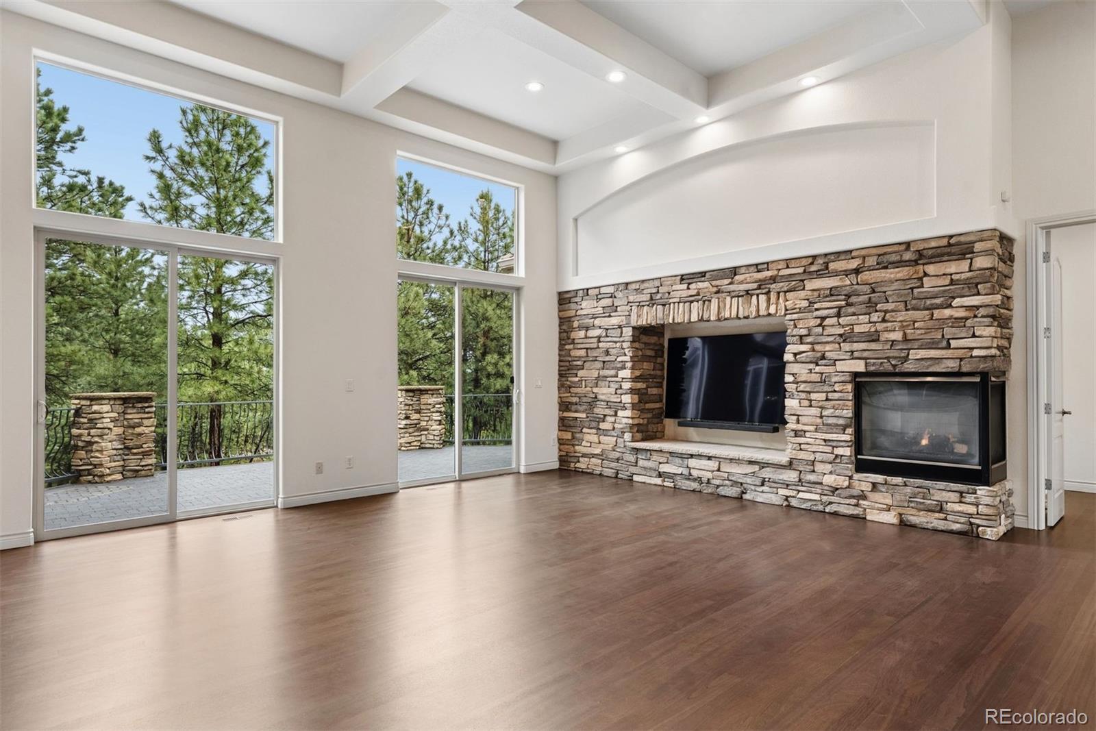 715 Silver Oak Grove