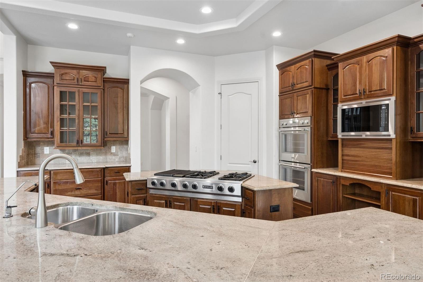 715 Silver Oak Grove